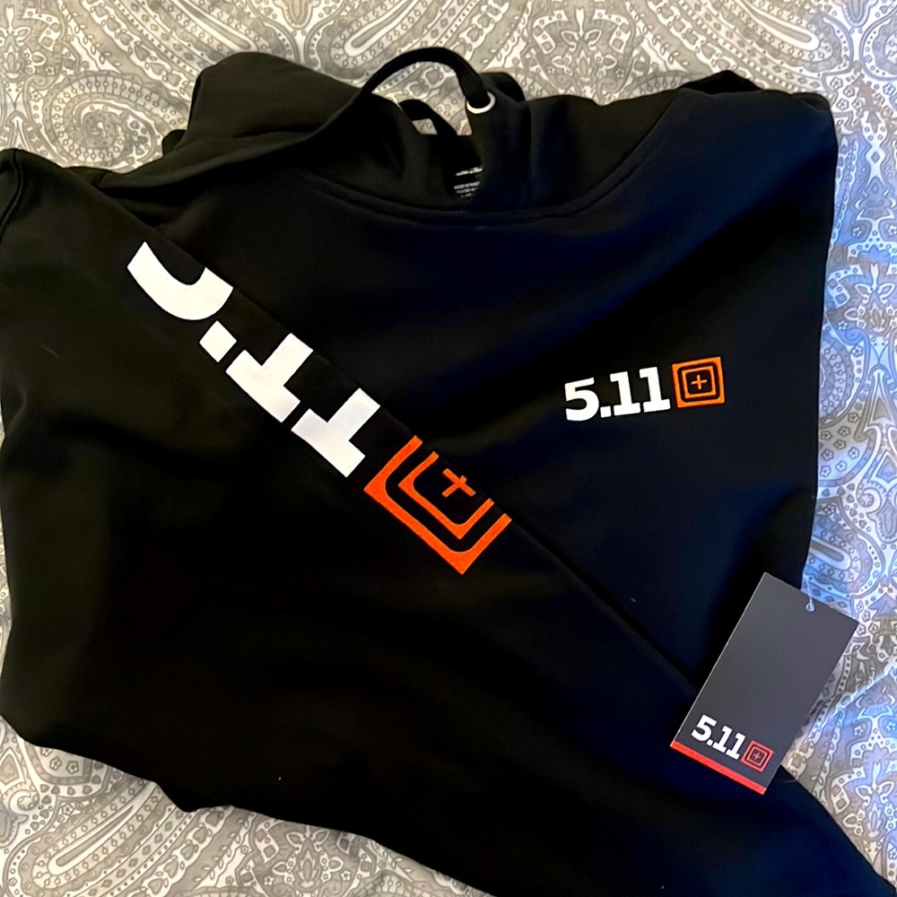 NWT 5.11 Mens Sweatshirt
